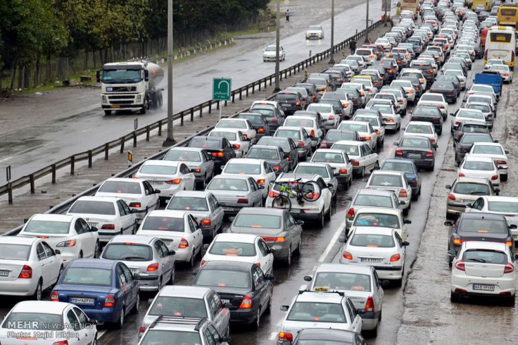 ترافیک سنگین در آزادراه تهران - کرج - قزوین / رانندگان عجله نکنند !