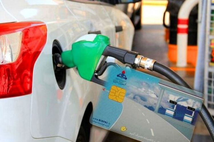 هیچ افزایش قیمتی در حوزه بنزین نداریم/نتیجه طرح توزیع بنزین در کیش و قشم روی میز دولت است