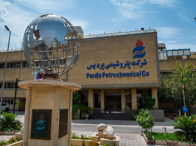 «شپدیس» صدرنشین رتبه‌بندی TOPSIS در سال 1404؛ جهش چشمگیر «کرمانشا» و سقوط سنگین «شخارک» در میان پتروشیمی‌ها