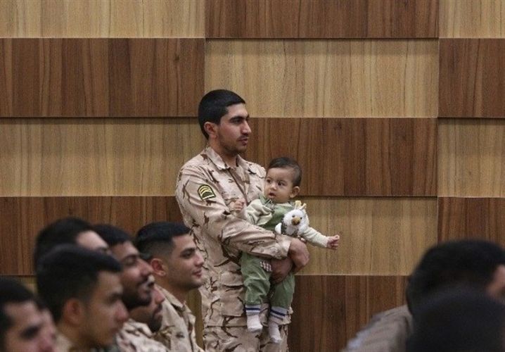 تمدید معافیت سربازان دارای فرزند در راه است؟