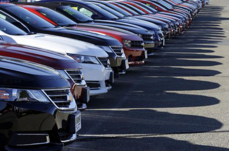 مجلس با واردات خودروهای خارجی از مناطق آزاد مخالفت کرد