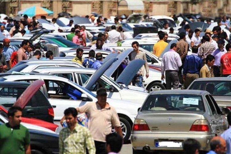 نوسان قیمت؛ مهمان ناخوانده بازار خودرو