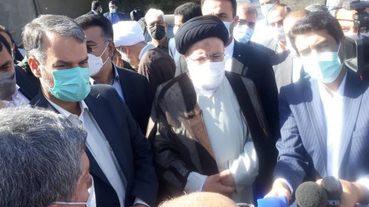 رئیس‌جمهور از کارخانه تعطیل آزمایش مرودشت فارس بازدید کرد