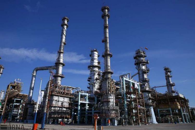 بازارسازی منطقه‌ای برای نفت ایران با پالایشگاه‌های فراسرزمینی