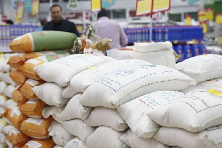 توزیع 2 هزار و 400 تن برنج و شکر در خوزستان/ ورود 2 کشتی حامل کالاهای اساسی در بندر امام