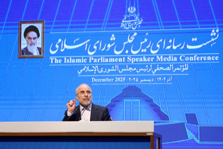 قالیباف: مسائل اقتصادی مهم‌ترین چالش این‌روزهای کشور