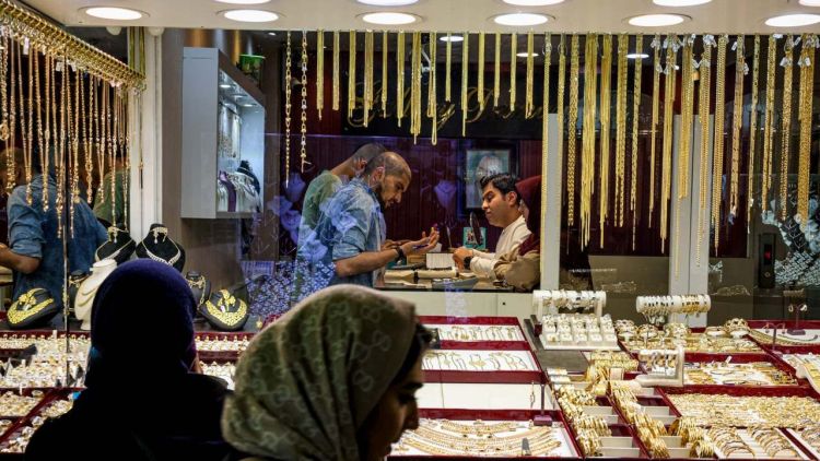 خرید در قله، فروش در کف: تجربه تلخ سرمایه‌گذاران هیجانی