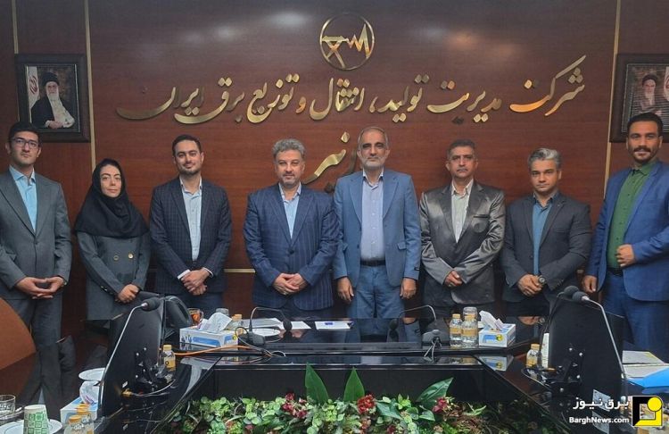 ارتقای شاخص‌های صنعت برق کشور در روستا‌ها با طرح بهارستان