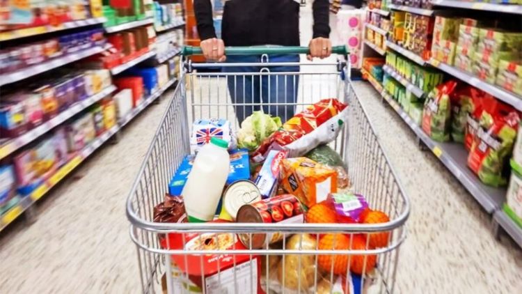 افزایش نرخ مواد غذایی؛ گوشت، ماکارونی و تخم‌مرغ گران شدند
