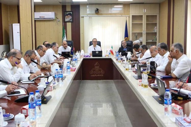 ایستادگی کارکنان عملیاتی نفت در برابر تهاجم دشمن