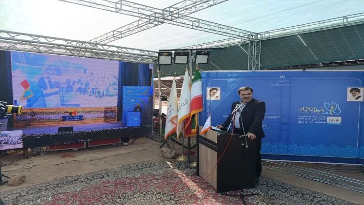 افتتاح همزمان 150 مگاوات انرژی خورشیدی در هشت استان کشور