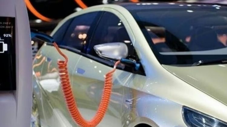 تردد خودروهای هیبریدی در طرح زوج و فرد آزاد است