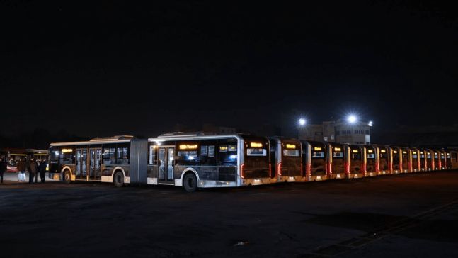 اتوبوس‌های دوکابین جدید به پایتخت رسید