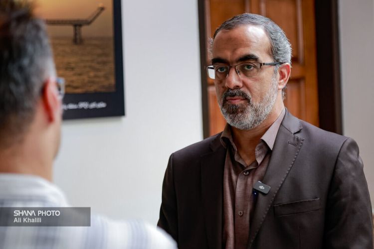 صنعت نفت در خط مقدم جنگ تحمیلی سوم بود
