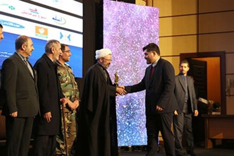 بانک صادرات نشان برترین بانک ایرانی را کسب کرد