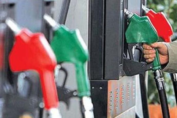 وزیر نفت سهمیه‌بندی بنزین از فردا را تکذیب کرد