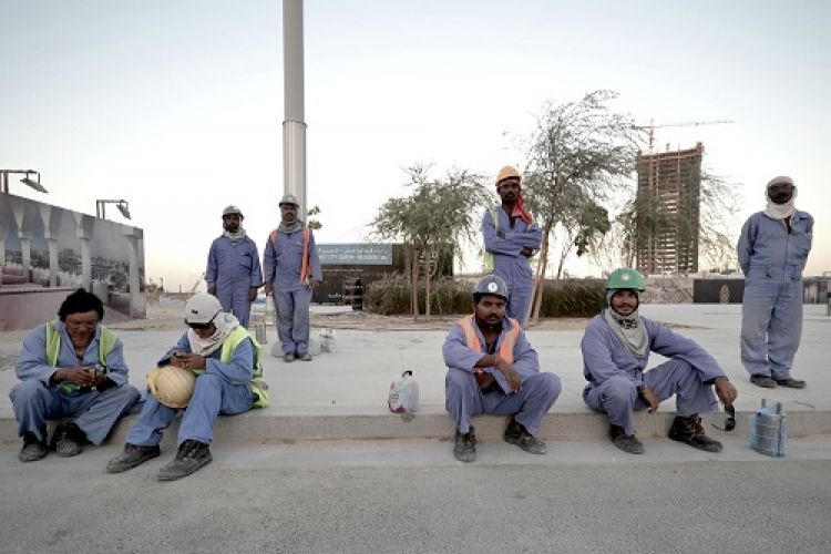 لغو روادید خروج کارگران خارجی توسط قطر