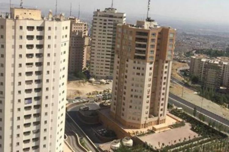 تخریب برج 3هزار متری سعادت آباد و تبدیل دوباره آن به حسینیه/ بسیاری از واگذاری‌ها در تهران تبدیل به برج سازی شد