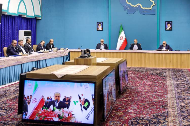 افتتاح و آغاز عملیات اجرایی 650 مگاوات نیروگاه جدید با حضور برخط رئیس‌جمهور