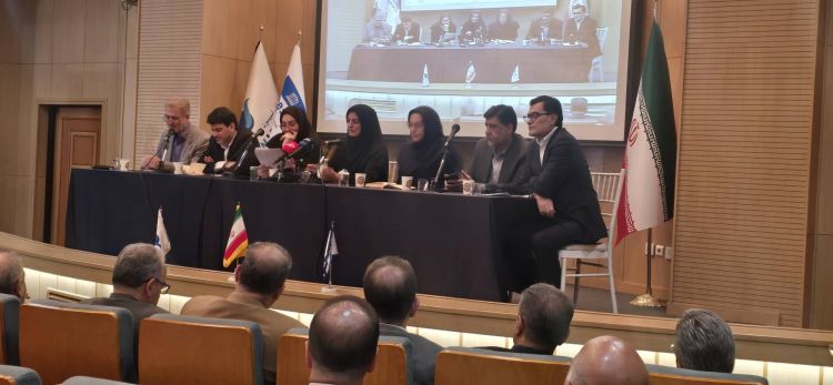 کاهش 16 میلیارد مترمکعبی مصرف آب در فلات مرکزی، تنها راه پیشگیری از مهاجرت 15 میلیون نفر / نیاز به تنظیم گری مستقل در حوزه آب
