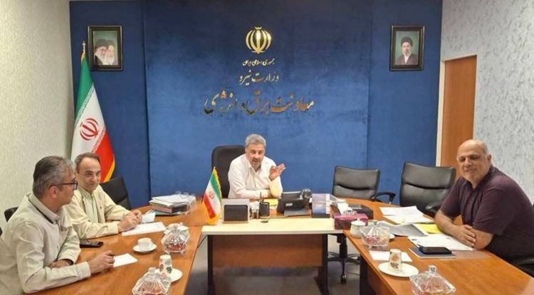 گام بلند وزارت نیرو برای رفع 40 درصدی موانع ارزی صنعت برق با تکیه بر توان بخش خصوصی / تشکیل «قرارگاه عملیاتی مشترک» برای عبور از بروکراسی