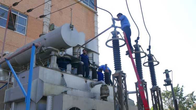 بازسازی ترانسفورماتور نیروگاه اصفهان در کمتر از 2 ماه