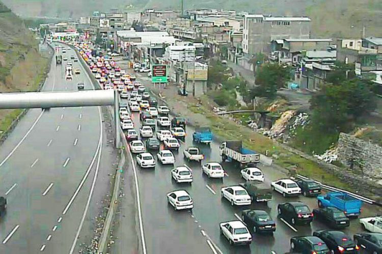 ترددها 5.2 درصد کاهش یافت/ ترافیک سنگین آزادراه قزوین-کرج-تهران