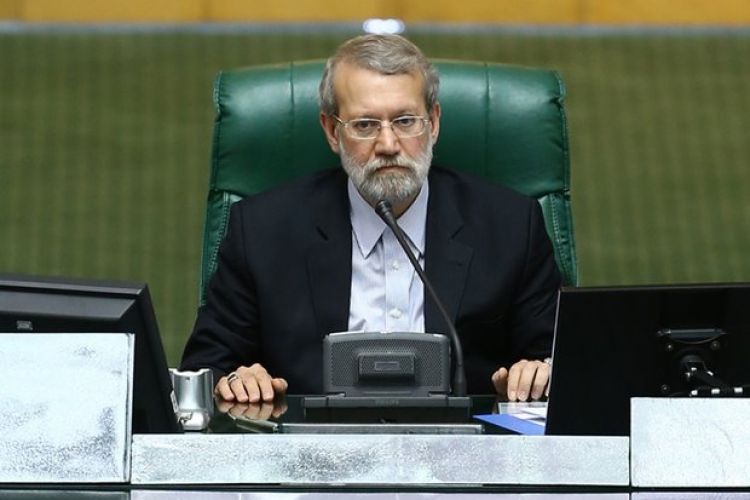  لاریجانی: دولت باید مصوبه مجلس درباره افزایش حقوق را اجرا کند