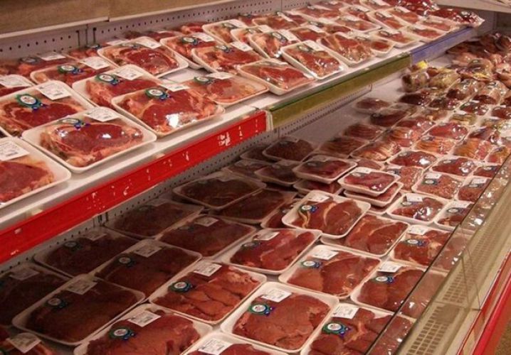 در تولید و تأمین گوشت قرمز و شیرخام هیچ مشکلی نداریم / قیمت منطقی گوشت 140 هزار تومان است
