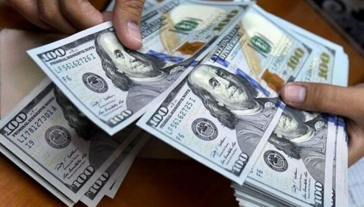 قیمت دلار آمریکا دوشنبه 20 بهمن 1399 به 23 هزار و 700 تومان رسید