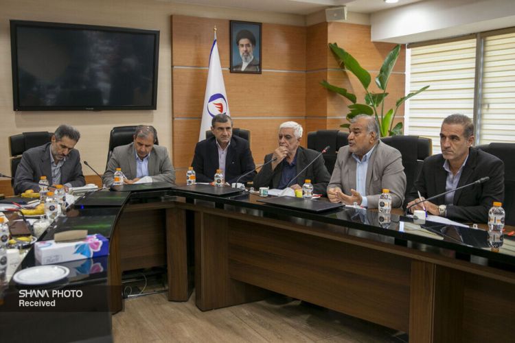 کانونهای بازنشستگی نفت ظرفیت مؤثری در تصمیمسازی صندوقها هستند کانونهای بازنشستگی نفت ظرفیت مؤثری در تصمیمسازی صندوقها هستند