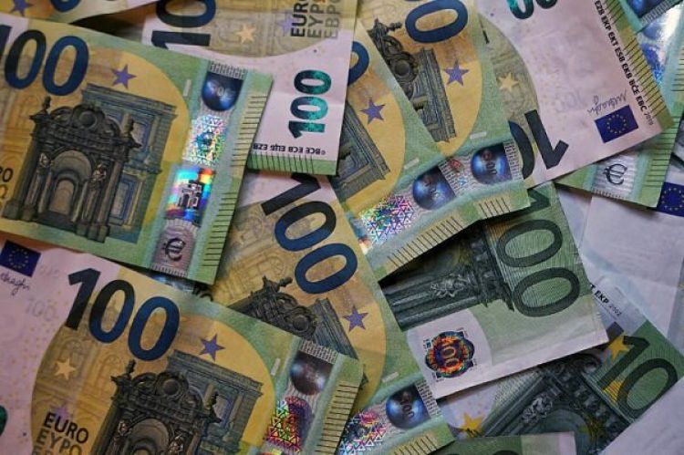 جزییات نرخ رسمی 47 ارز/ قیمت یورو و پوند کاهش یافت