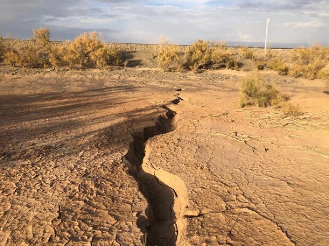 انتقال آبِ گران‌قیمت، نسخه مؤثر برای فرونشست و کم‌آبی محسوب نمی‌شود