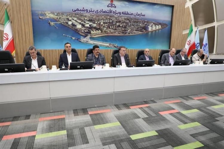 مدیریت اهداف صنعت پتروشیمی با تکیه بر همافزایی شرکتها مدیریت اهداف صنعت پتروشیمی با تکیه بر همافزایی شرکتها