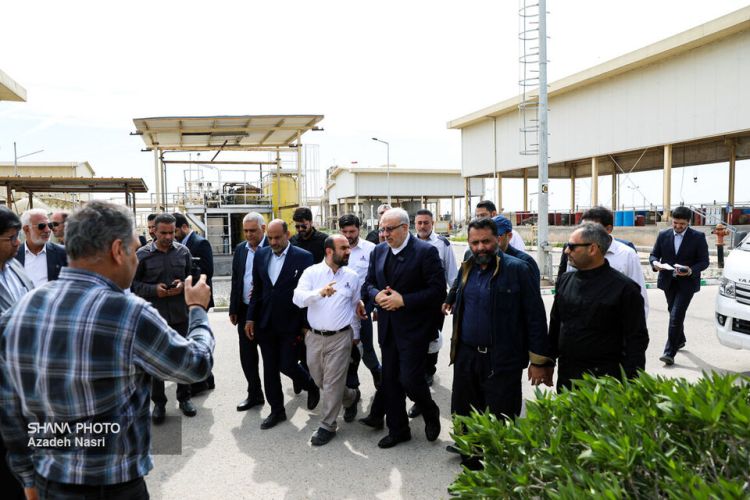 وزیر نفت از روند گام دوم توسعه میدان مشترک یاران بازدید کرد