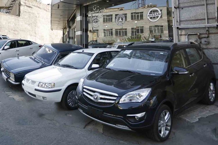 پیش‌بینی جدید از آینده بازار خودرو؛چه زمانی قیمت‌ها آرام می‌گیرند؟