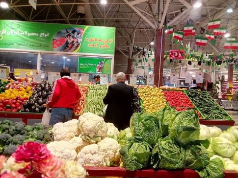 میوه در آستانه ماه رمضان 44درصد ارزان‌تر از سطح شهر در تره بار