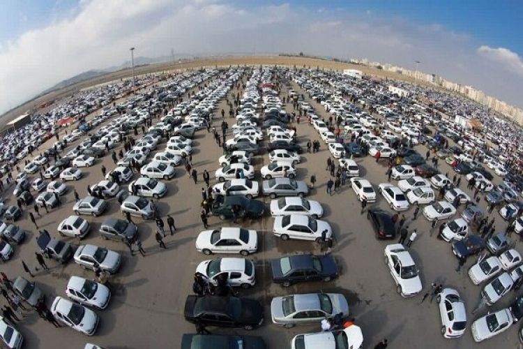 کارنامه خودروسازان در فروردین؛ 44 هزار خودرو تولید شد