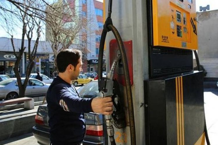 دیروز ایرانی‌ها 101 میلیون و 800 هزار لیتر بنزین سوزاندند