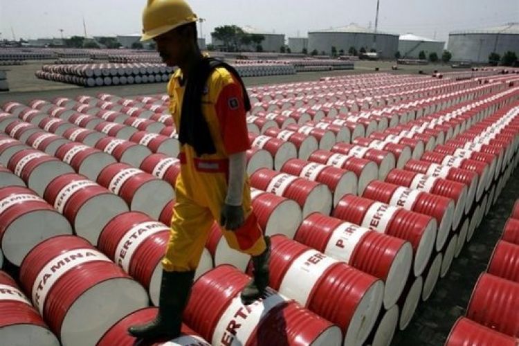 تحریم‌های آمریکا علیه ایران و ونزوئلا قیمت نفت را بالا برد