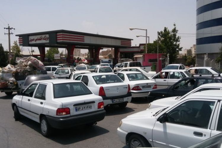 شایعه سهمیه‌بندی بنزین، چقدر آمار فروش را تغییر داد؟