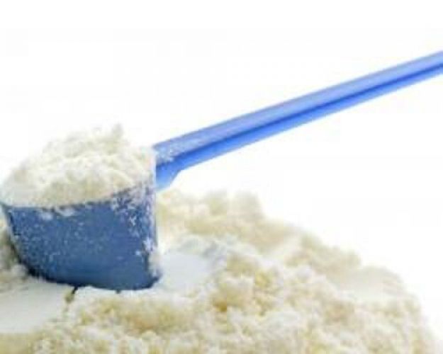 هشدار رییس انجمن تولیدکنندگان شیرخشک: برخی شرکت‌ها فقط تا 2 ماه دیگر مواد اولیه دارند