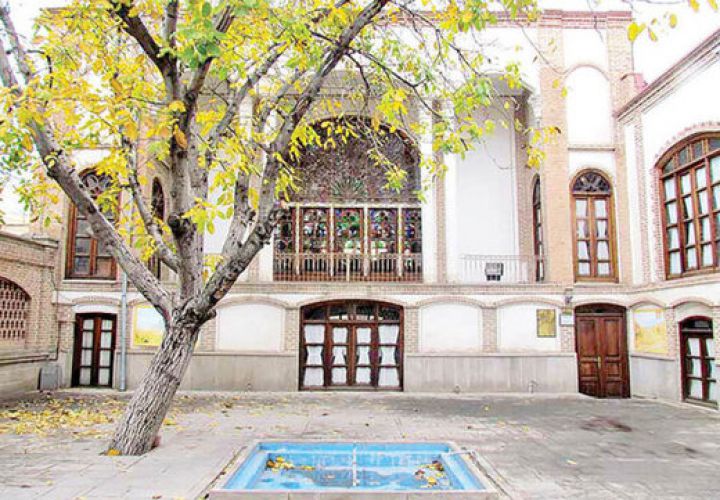 قیمت خانه‌های دهه 30 در تهران متری 50-60 میلیون است/ هدف خریداران،ساختن کافه و رستوران است  