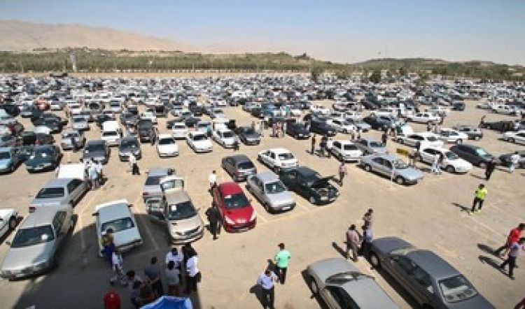 بازار خودرو در سراشیبی رکود؛ نوسان محدود قیمت‌ها