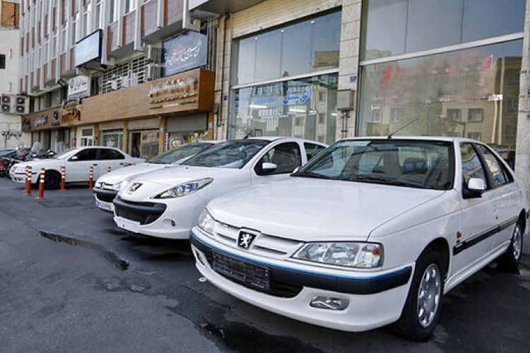 ریزش گسترده قیمت‌ها در بازار خودرو/ آخرین قیمت تیبا، دنا، رانا و ساینا