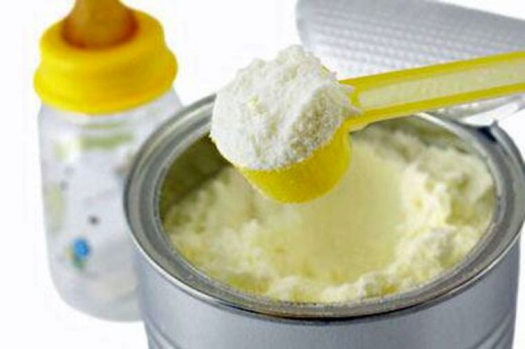 نوزادان هم از رنج گرانی سهم می برند/ افزایش قیمت دوباره شیر خشک