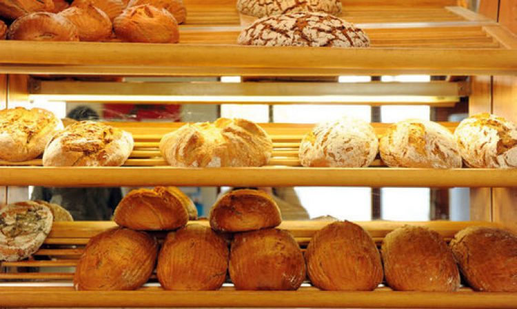  کاهش 40 درصدی مصرف نان فانتزی/ تایید فروش ساندویچ با لواش/ افزایش 60 درصدی هزینه تولید نانوایان
