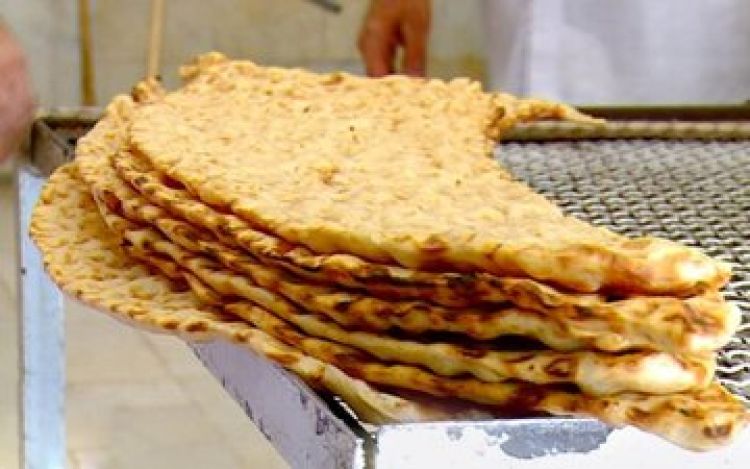 فروش کیلویی نان چاره تخلفات نیست؛ هشدار درباره افت کیفیت سنگک فروش کیلویی نان چاره تخلفات نیست؛ هشدار درباره افت کیفیت سنگک