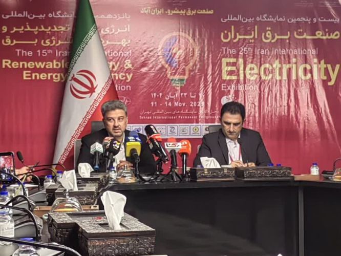 رجبی مشهدی: مسیر سرمایه‌گذاری در صنعت برق هموار شد/ افزایش 500 مگاواتی ظرفیت نیروگاه‌های مقیاس کوچک