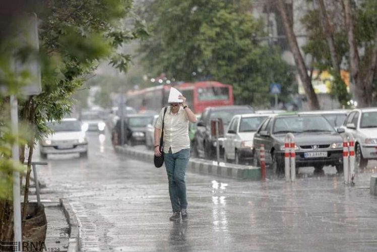 هواشناسی: رگبار و رعد و برق در راه است